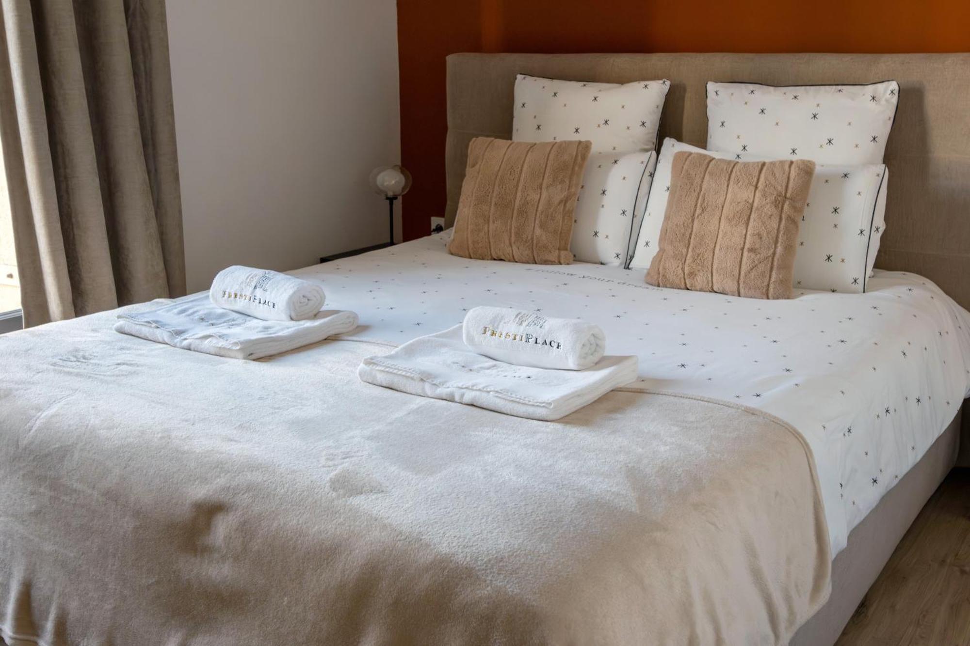 Le Baleschoux - Parking - Prestiplace Collection Appartement Tours
